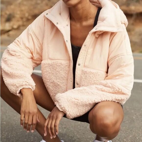 New Free People
FP Movement
Adventure Awaits Fleece Jacket size  S
Retai… - Picture 5 of 15